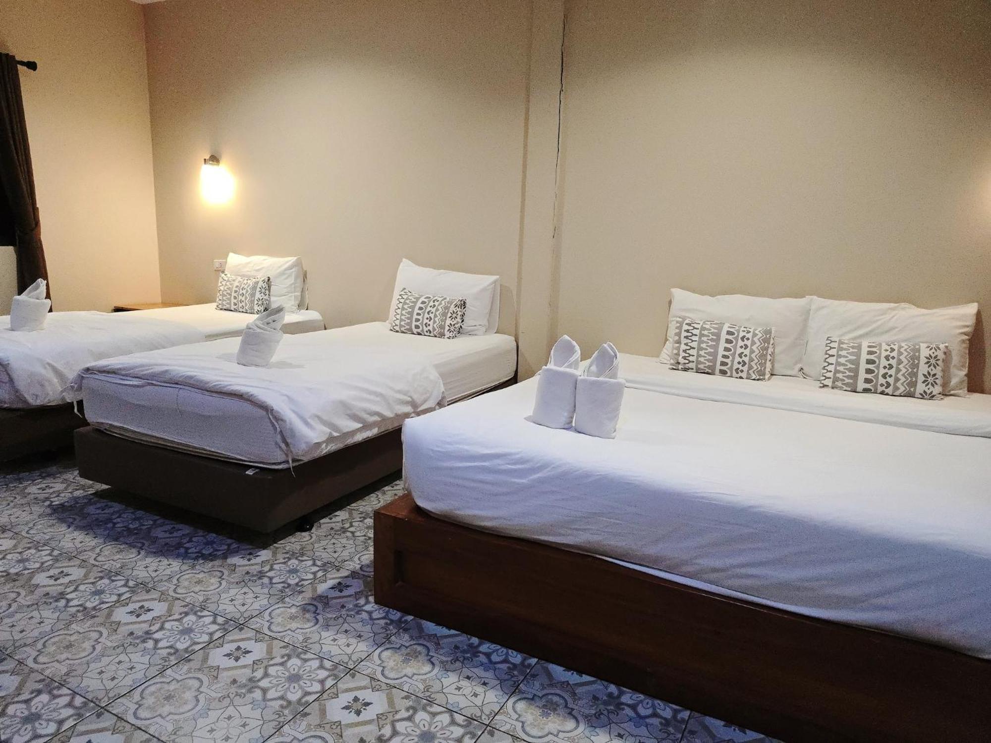 Warmwell Hostel Ban Chuk Kum Экстерьер фото